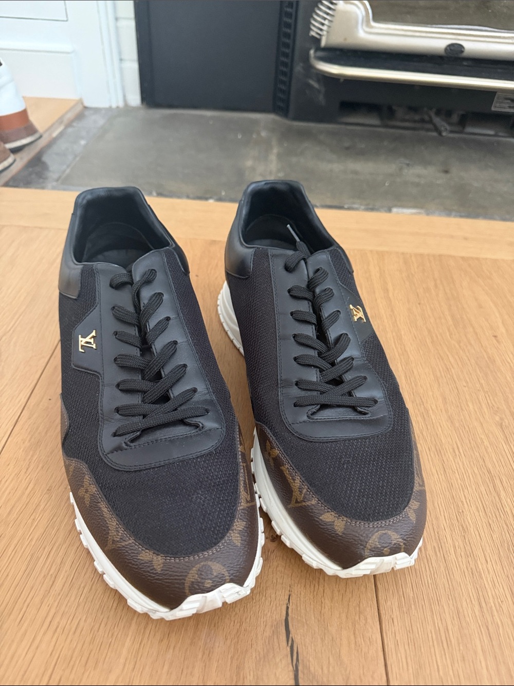 MEN’s Louis Vuitton Black & Brown Monogram Runway Sneakers - Picture 2 of 5